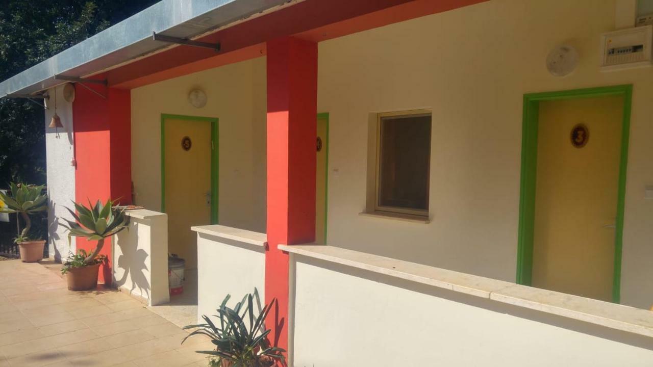 Eilon Hostel B&B Elon Екстер'єр фото